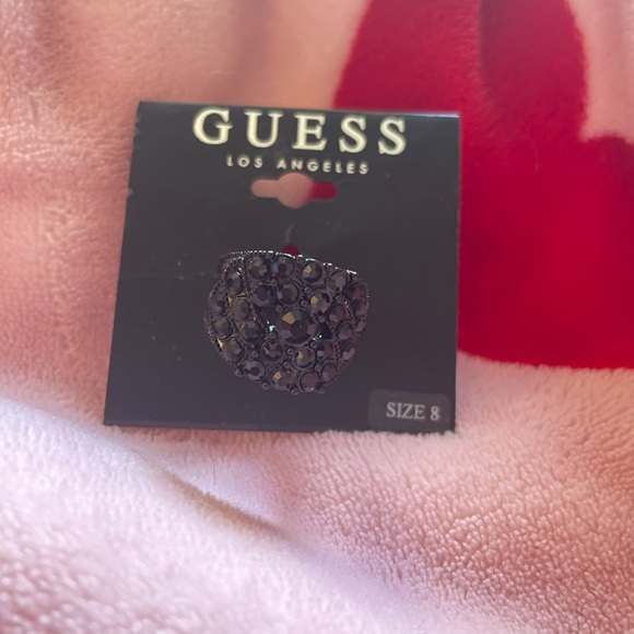 Guess black ring - Picture 8 of 8